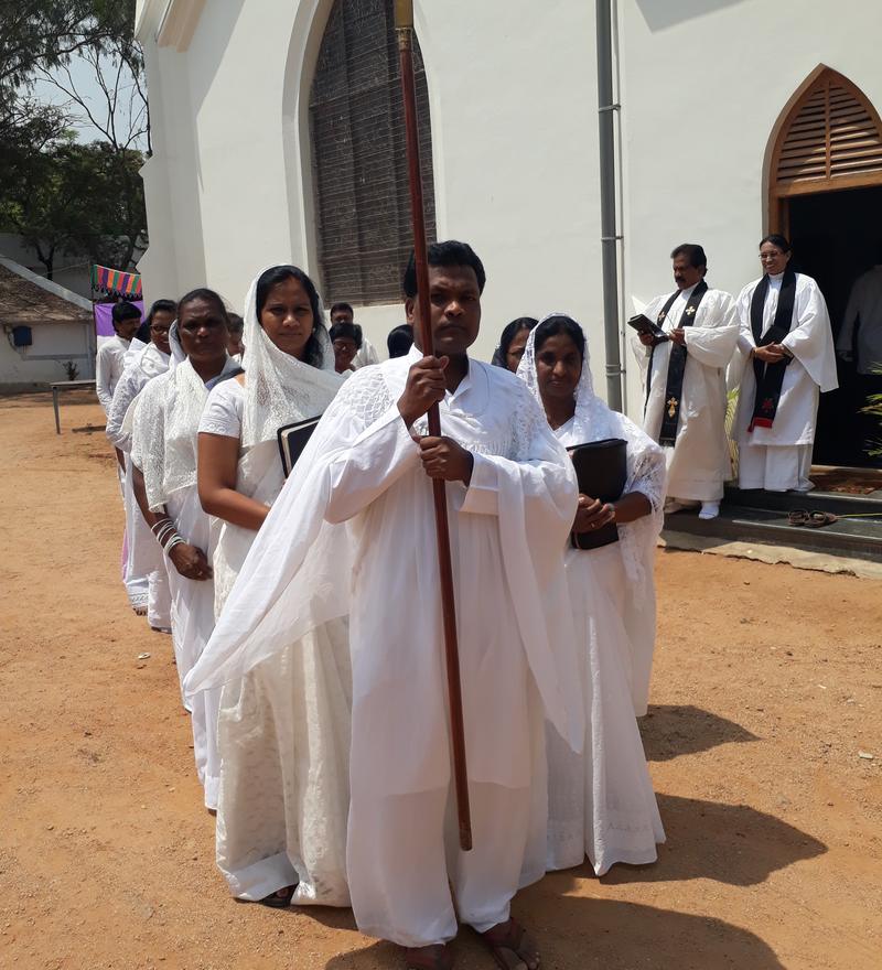 The choir of Garrison Wesley Church in procession